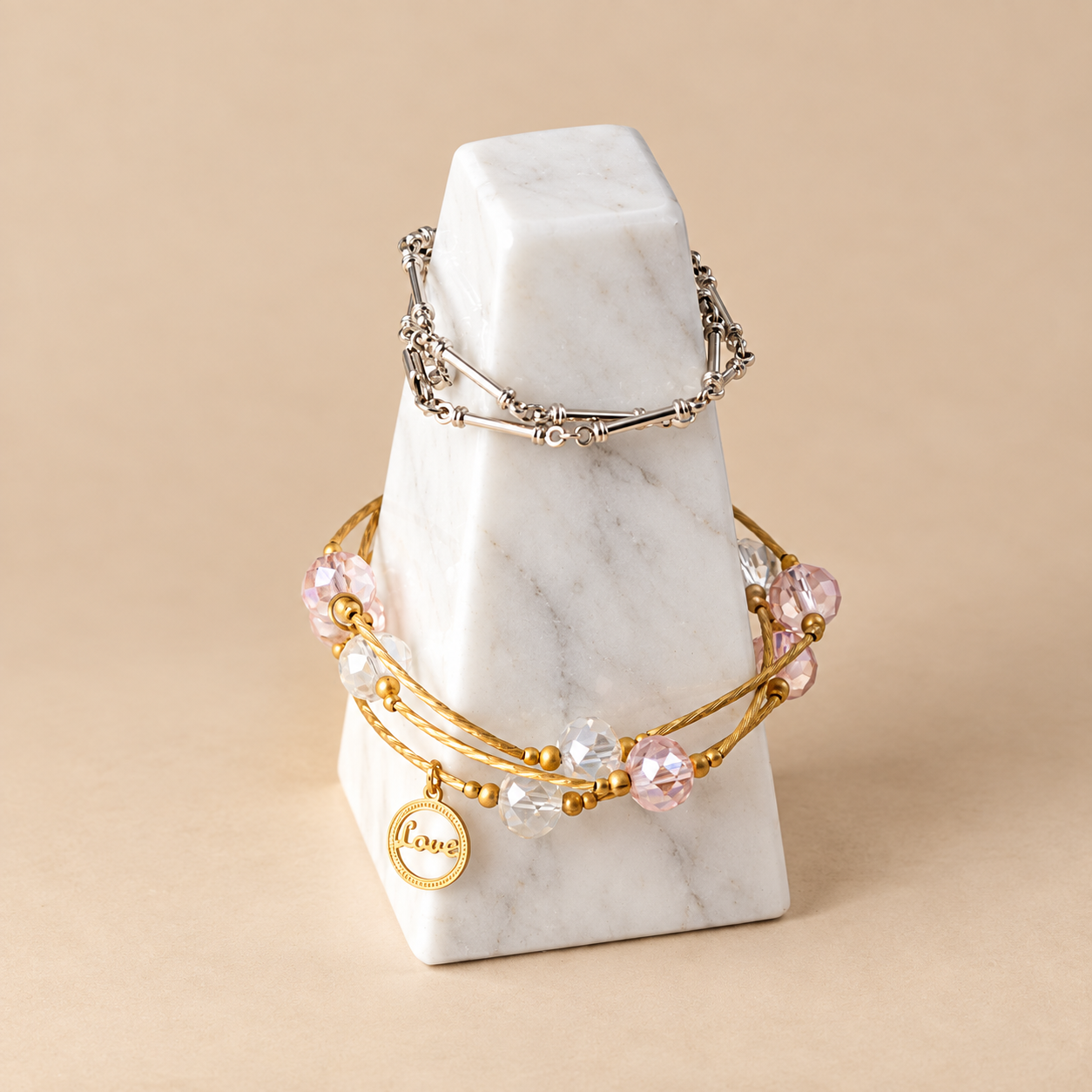 LuxuryMarbleJewelryDisplay.png